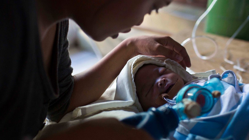 Philippine infant hospital_AP_Nov 18 2013.jpg